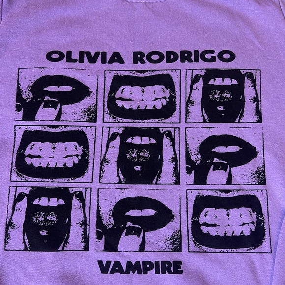 Vampire Olivia Rodrigo Tour Merch Purple Crewneck  Graphic Print Sweatshirt XL - Picture 2 of 7